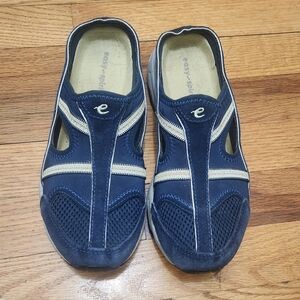 Women’s Easy Spirit Size 7M Navy Blue Slip On Comfort Shoes Casual Walking Pre-O